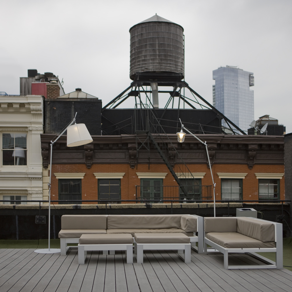 Tolomeo Mega Outdoor Floor Lamp by Artemide Lamps Tolomeo Mega Outdoor Floor Lamp by Artemide Lamps