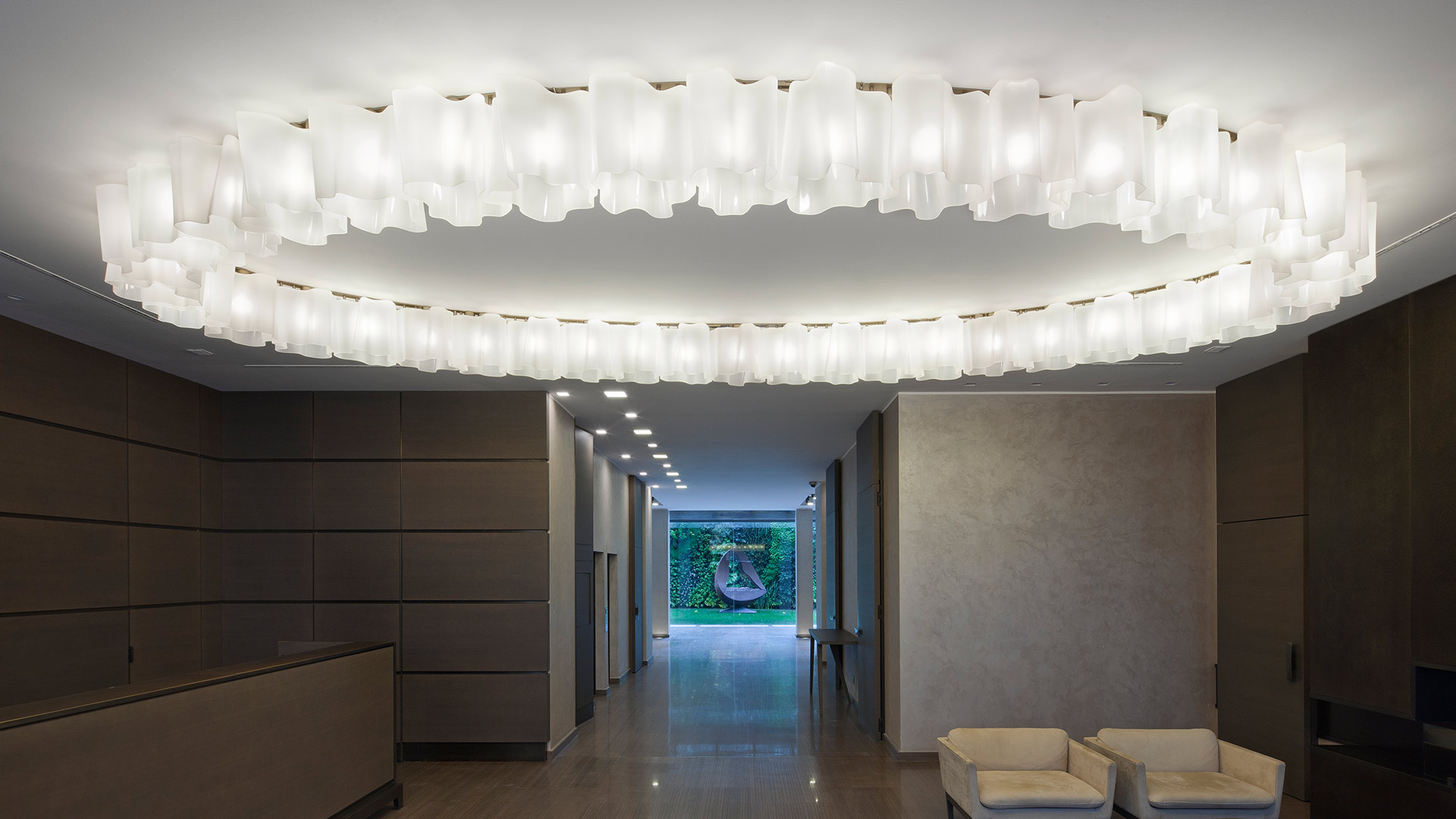 Logico Single Ceiling Lamp by Artemide Wall Lamps Logico Single Ceiling Lamp by Artemide Wall Lamps