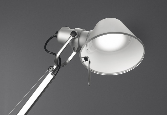 Tolomeo Classic LED Table Lamp by Artemide Lamps Tolomeo Classic LED Table Lamp by Artemide Lamps