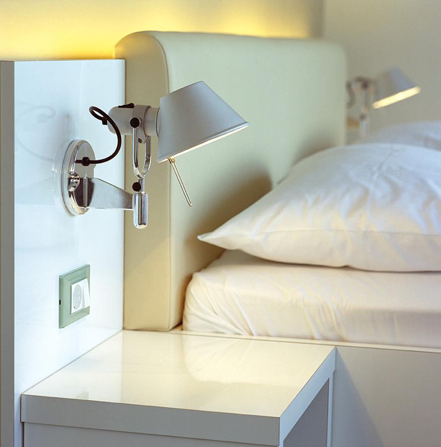 Tolomeo Spot Wall Light by Artemide Lamps Tolomeo Spot Wall Light by Artemide Lamps