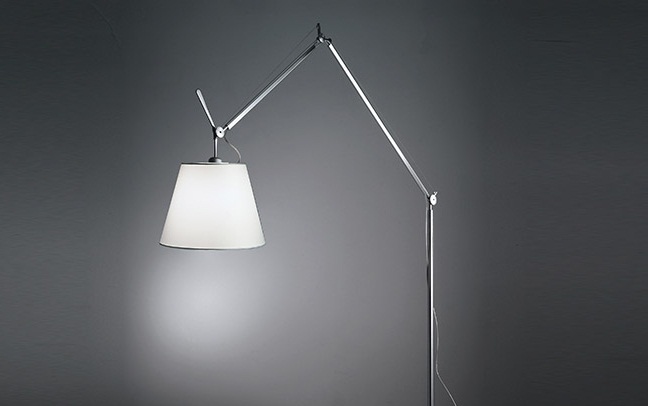 Tolomeo Mega Floor Lamp by Artemide Floor Lamps Tolomeo Mega Floor Lamp by Artemide Floor Lamps