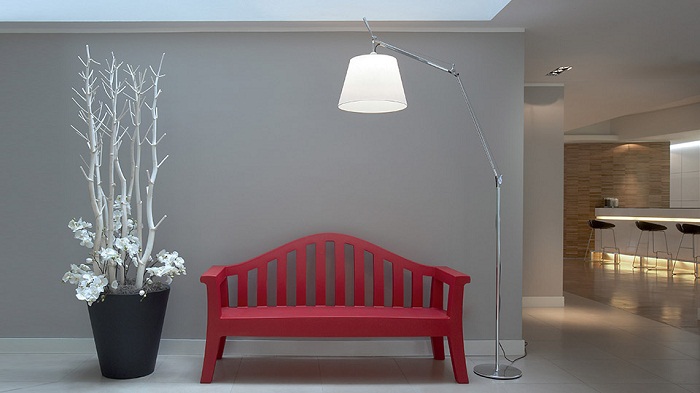 Tolomeo Mega Floor Lamp by Artemide Floor Lamps Tolomeo Mega Floor Lamp by Artemide Floor Lamps