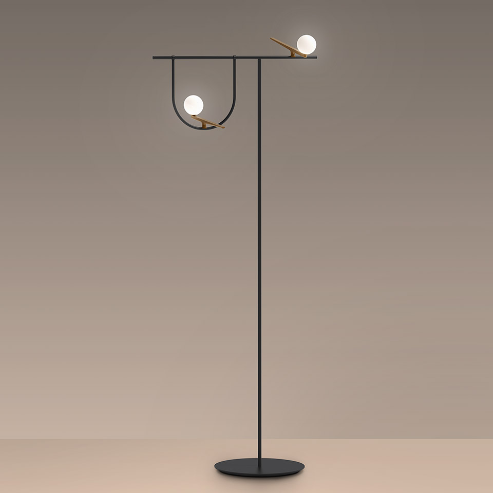 Yanzi Floor Lamp by Artemide Floor Lamps Yanzi Floor Lamp by Artemide Floor Lamps