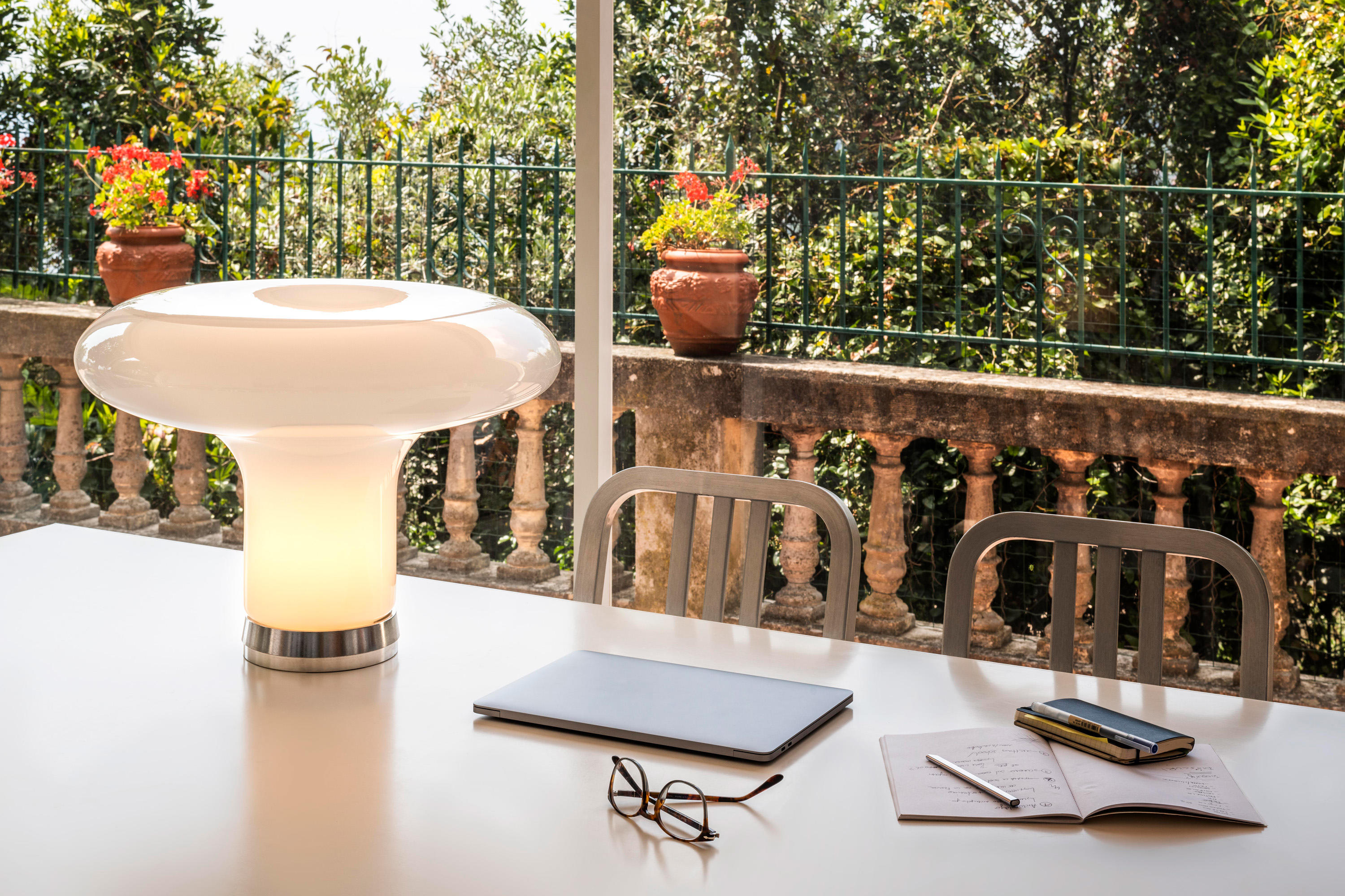 LESBO TABLE LAMP by Artemide Table Lamps LESBO TABLE LAMP by Artemide Table Lamps