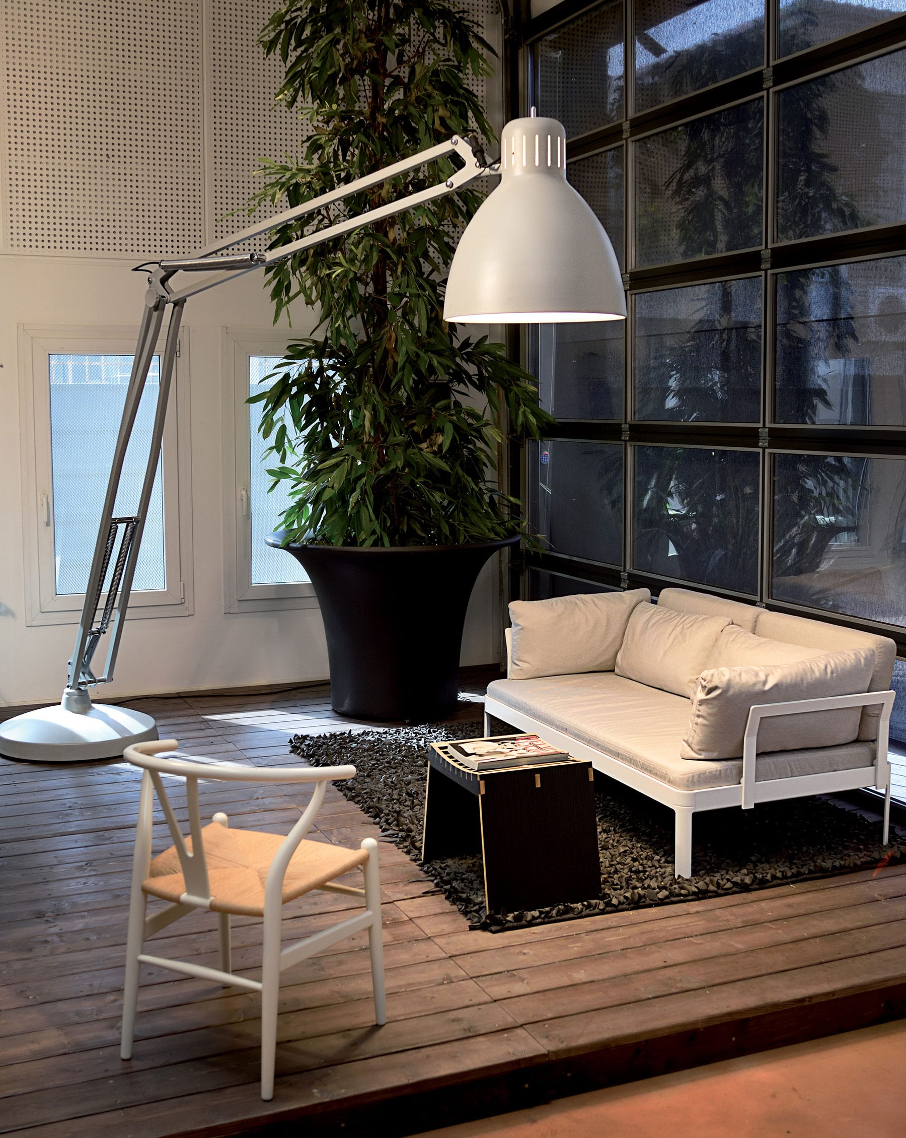 JJ GREAT INDOOR FLOOR LAMP by Leucos Lamps JJ GREAT INDOOR FLOOR LAMP by Leucos Lamps