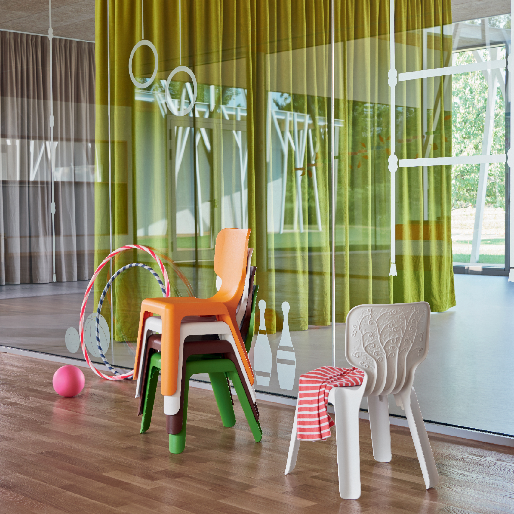 Alma Stacking Chair by Magis Accessories Alma Stacking Chair by Magis Accessories