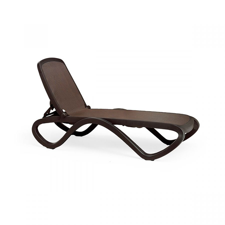 Omega Chaise Lounge by Nardi Lounge Omega Chaise Lounge by Nardi Lounge