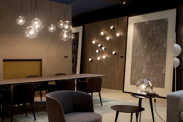 The Globe Table Lamp by Oluce Lamps