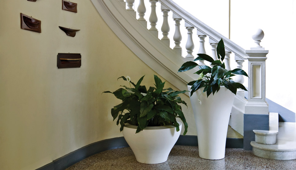 Ming High Planters by Serralunga Planters Round Ming High Planters by Serralunga Planters Round