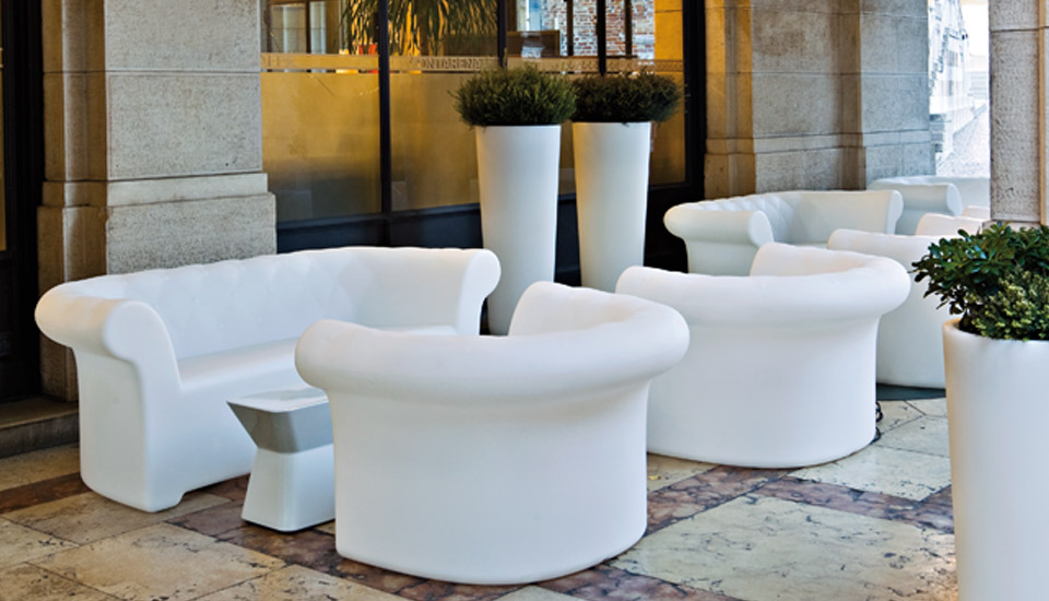 New Pot High Planters by Serralunga Planters Round New Pot High Planters by Serralunga Planters Round