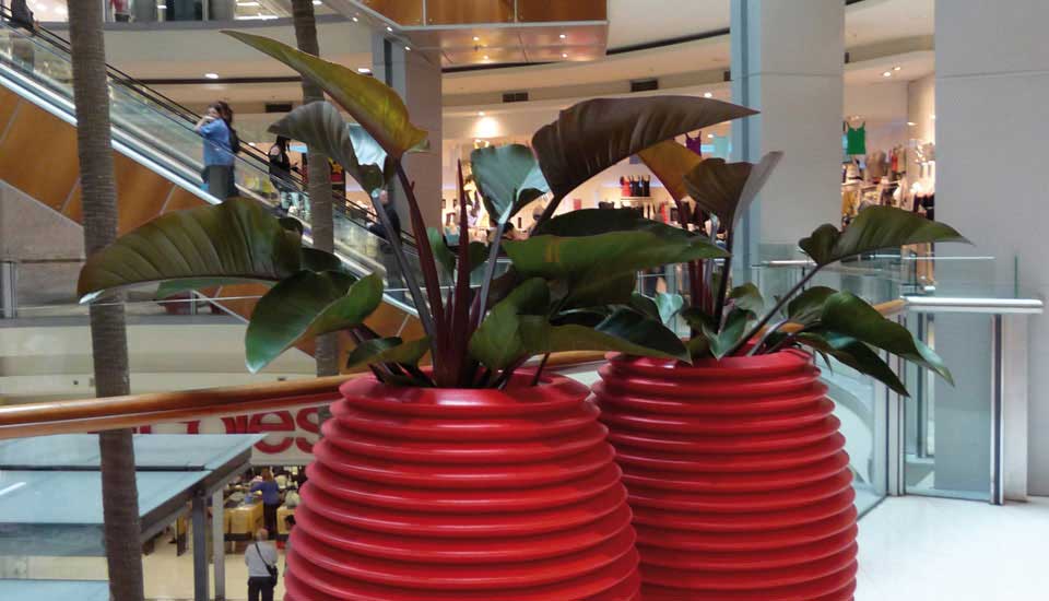 Top Pot Hard Outdoor Pot by Serralunga Planters Round Top Pot Hard Outdoor Pot by Serralunga Planters Round