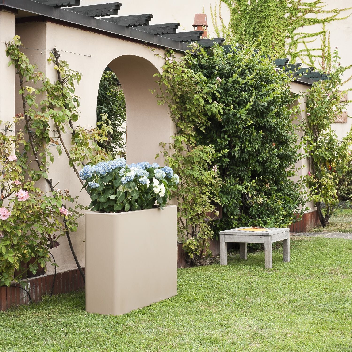 Vaso Rettangolare Planter by Serralunga Planters Square Vaso Rettangolare Planter by Serralunga Planters Square